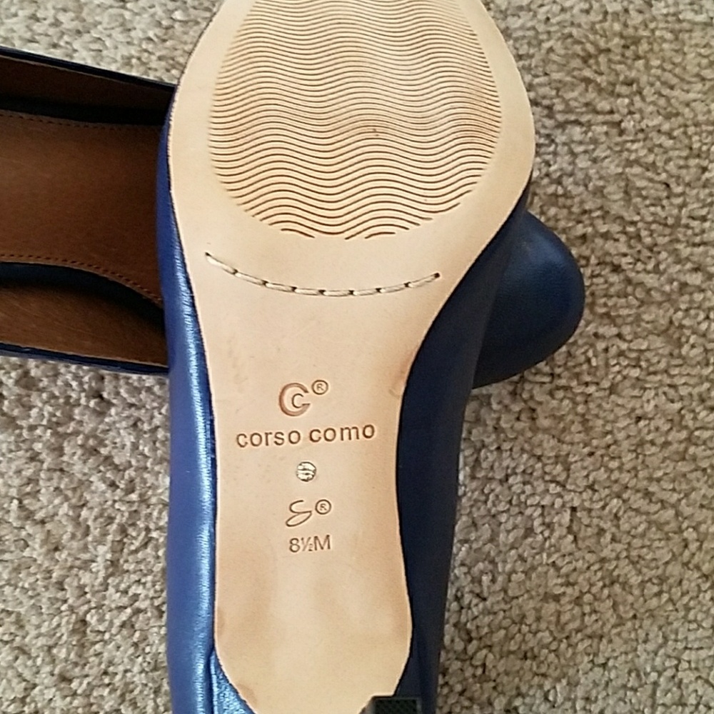 Shoes - Picture 2 of 2